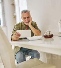 Dating Over 50: Tips and Tricks for a Successful Experience